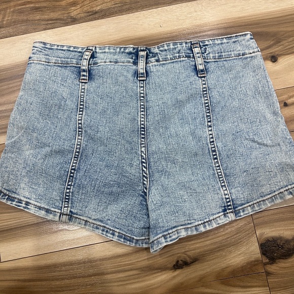 Wild Fable Denim Blue Jean Shorts - Picture 5 of 6